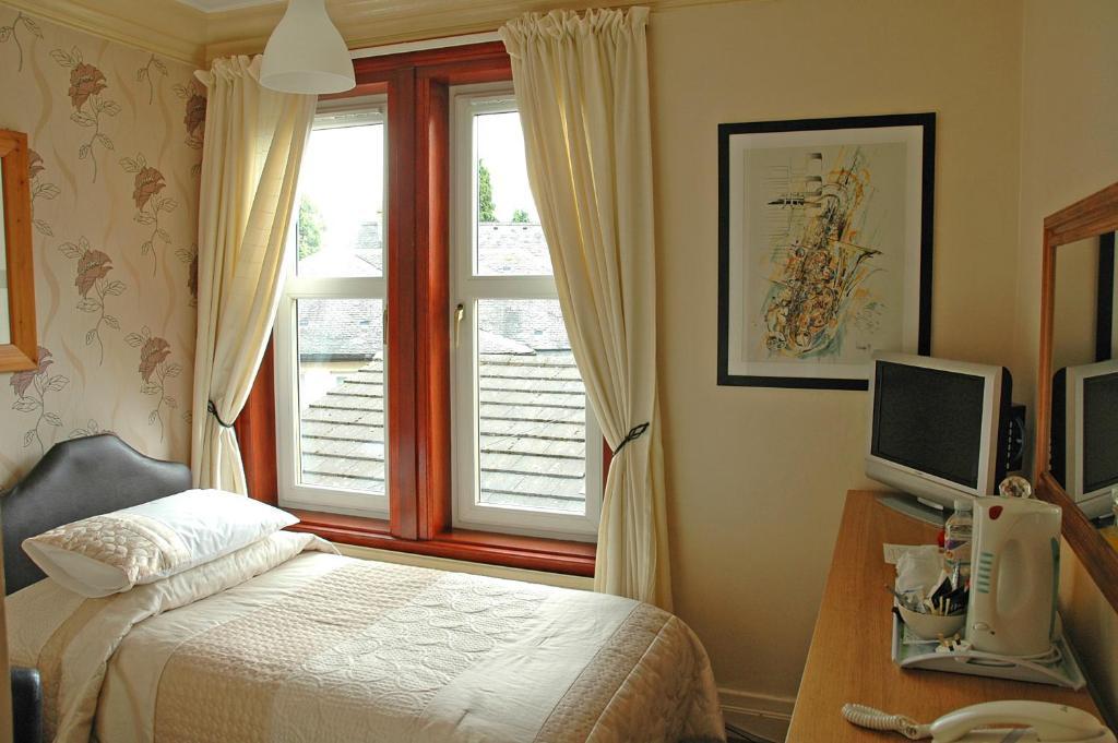Pitreavie Guest House Данфермлін Номер фото