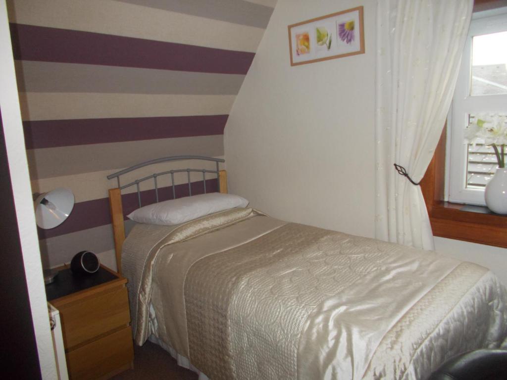 Pitreavie Guest House Данфермлін Номер фото